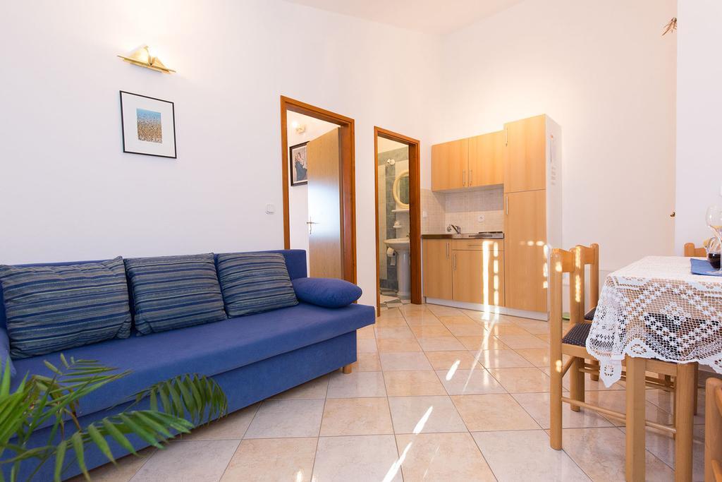 Apartments Juras Brzac Exterior photo